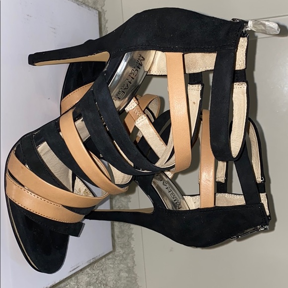 Heels - Picture 2 of 4